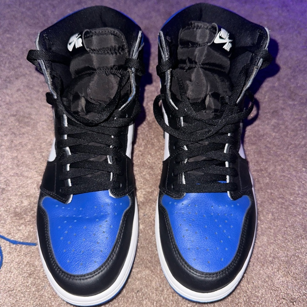 Men’s Air Jordan Royal Toe Size 12 MINT condition